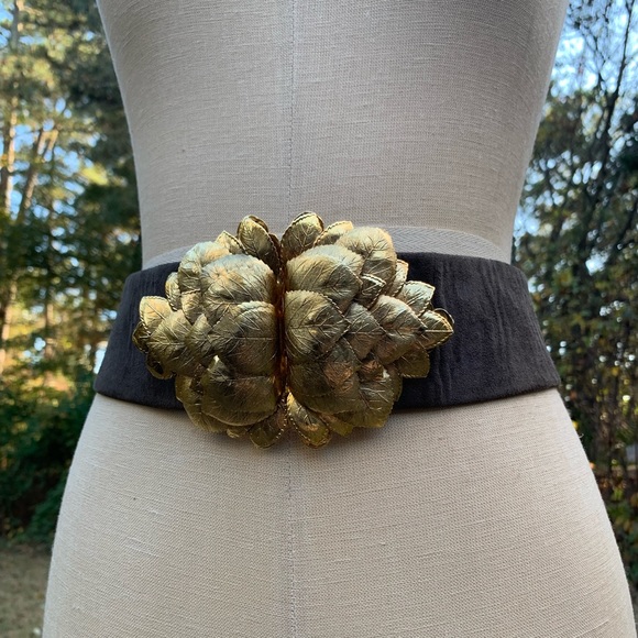 Vintage Leather/Suede & Brass Leaf Belt - Picture 3 of 16